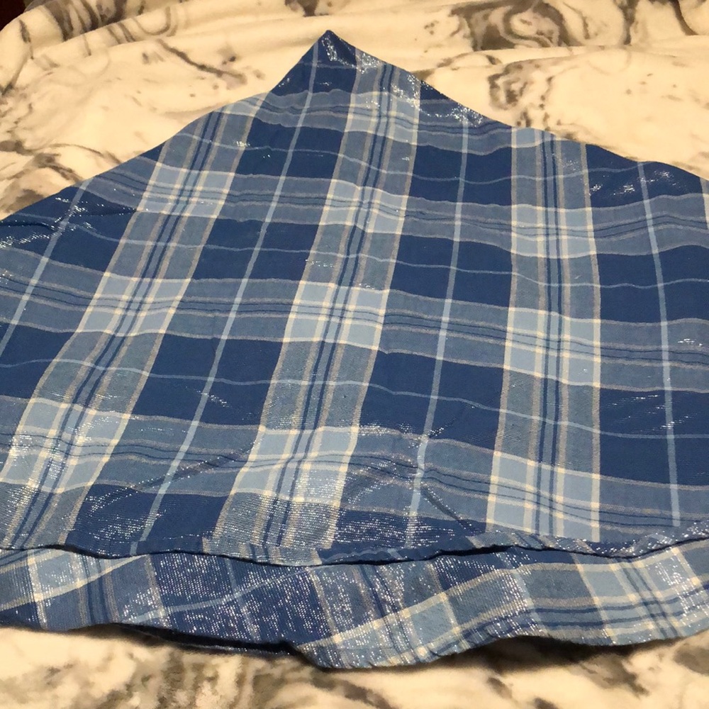 71” round Blue Silver Table cloth